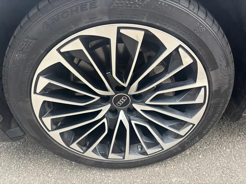 Audi A7L — миниатюра 16
