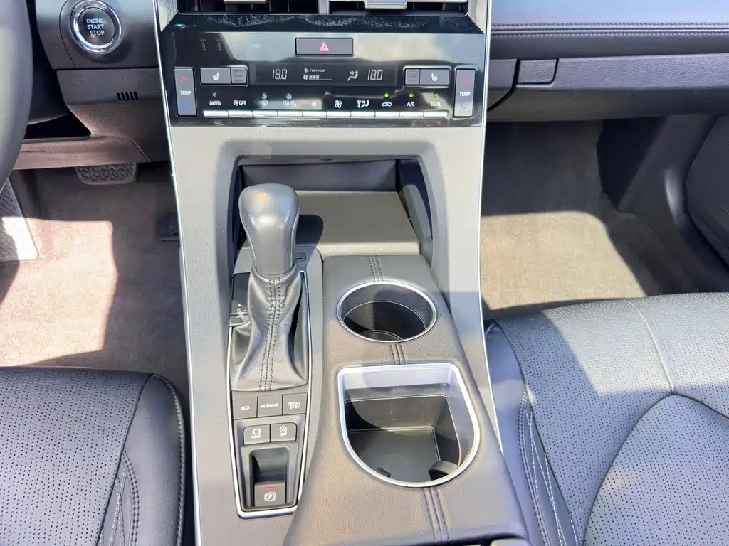 Toyota Avalon — миниатюра 18