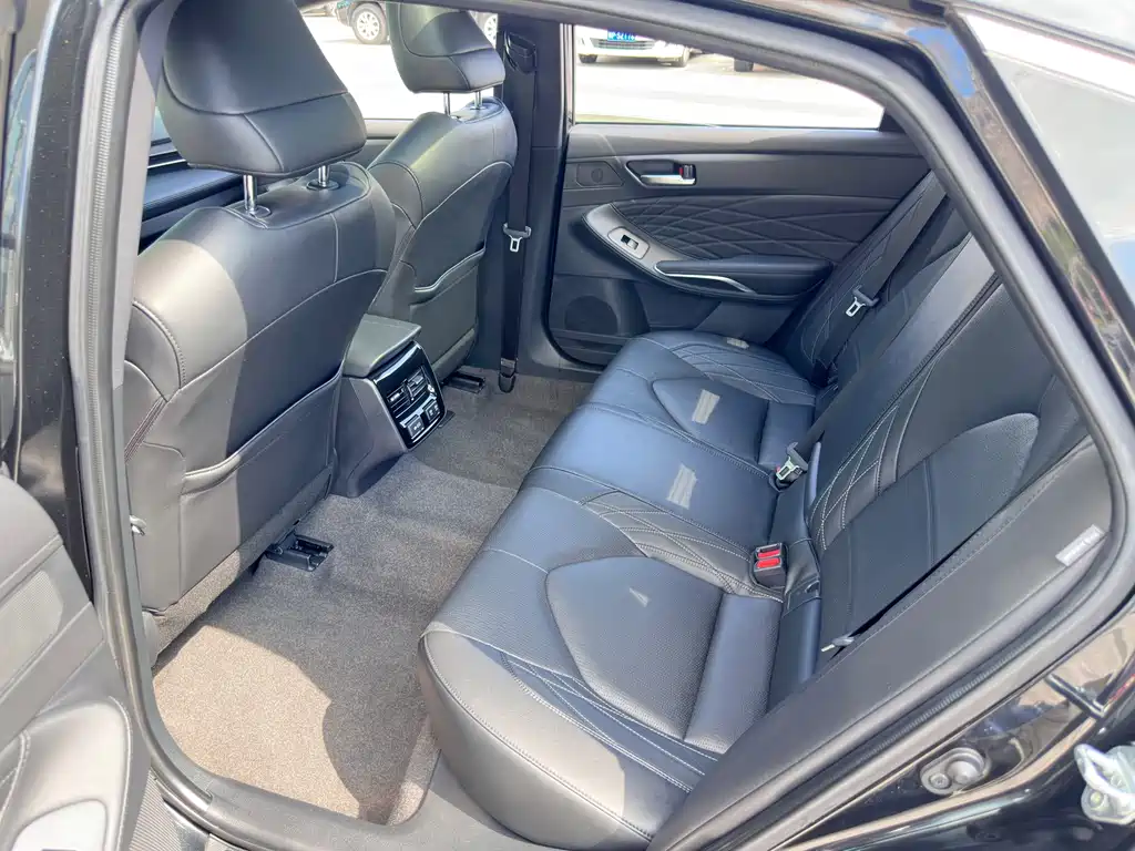 Toyota Avalon — миниатюра 8