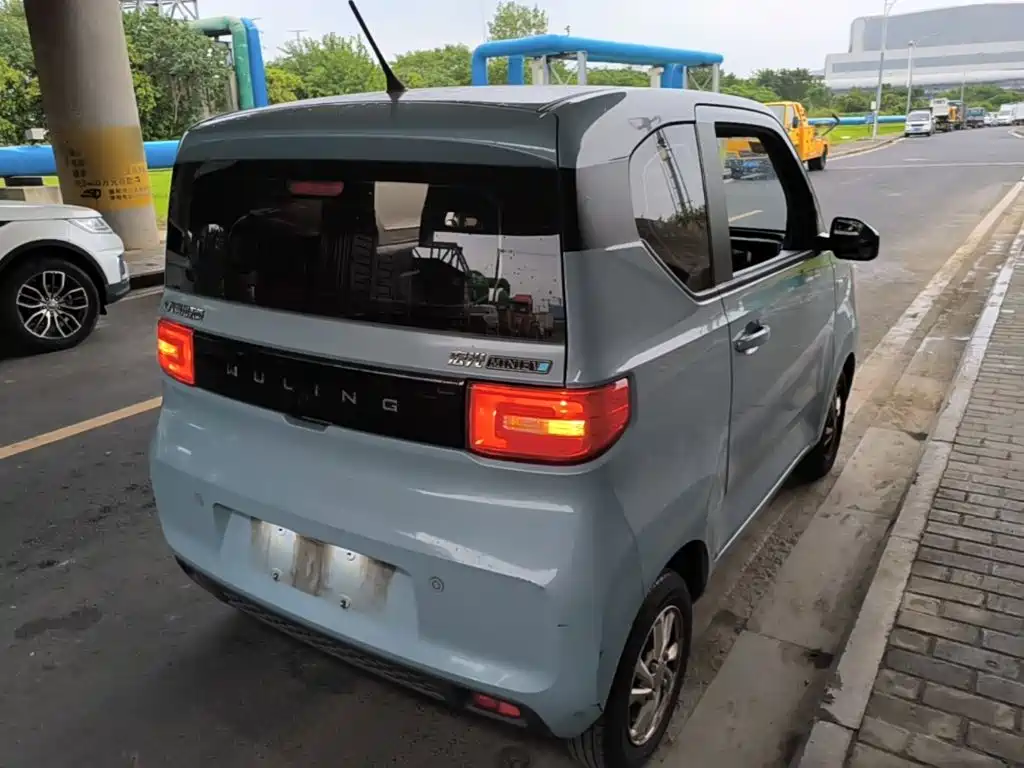 Wuling MINIEV — миниатюра 7