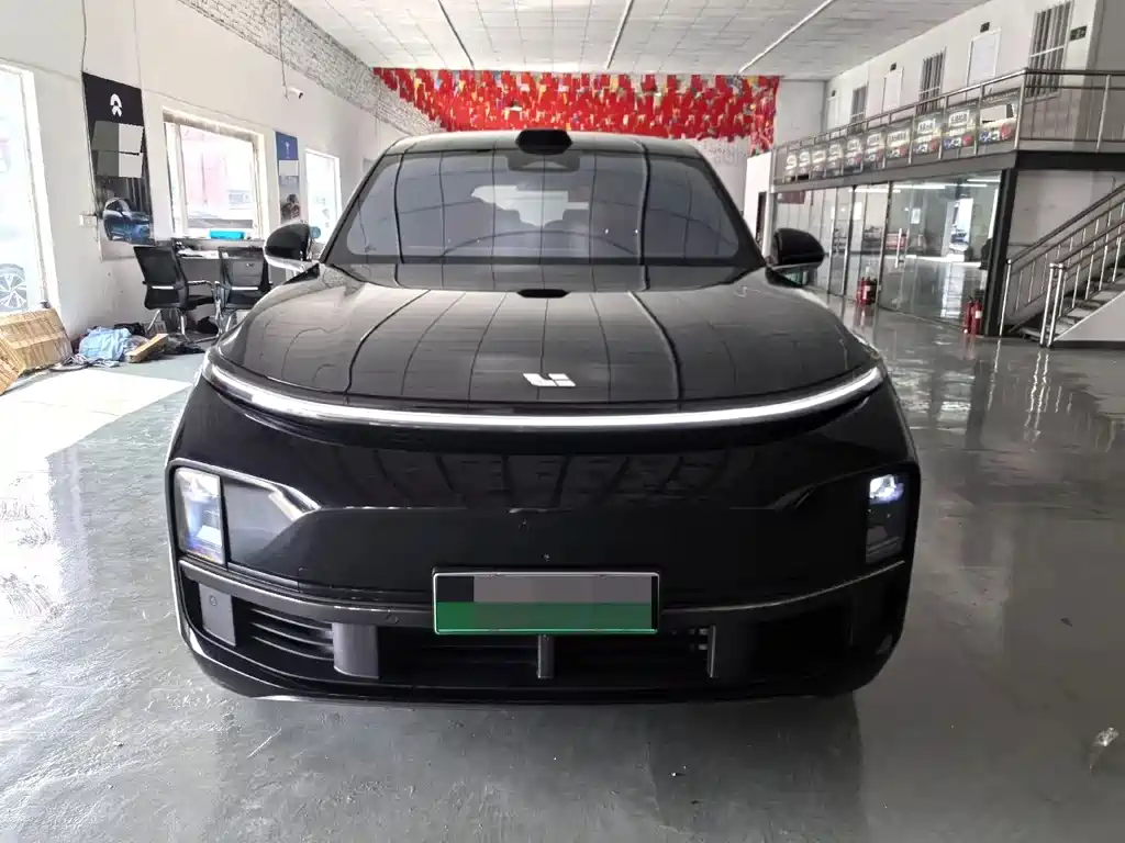 Li Auto Li L8 — миниатюра 2