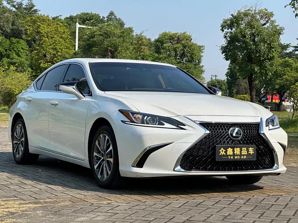 Lexus ES — миниатюра 3