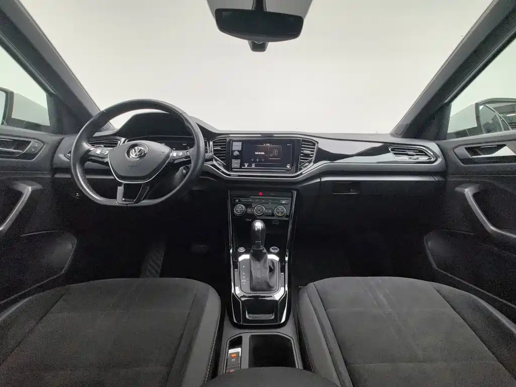 Volkswagen T-Roc — миниатюра 5