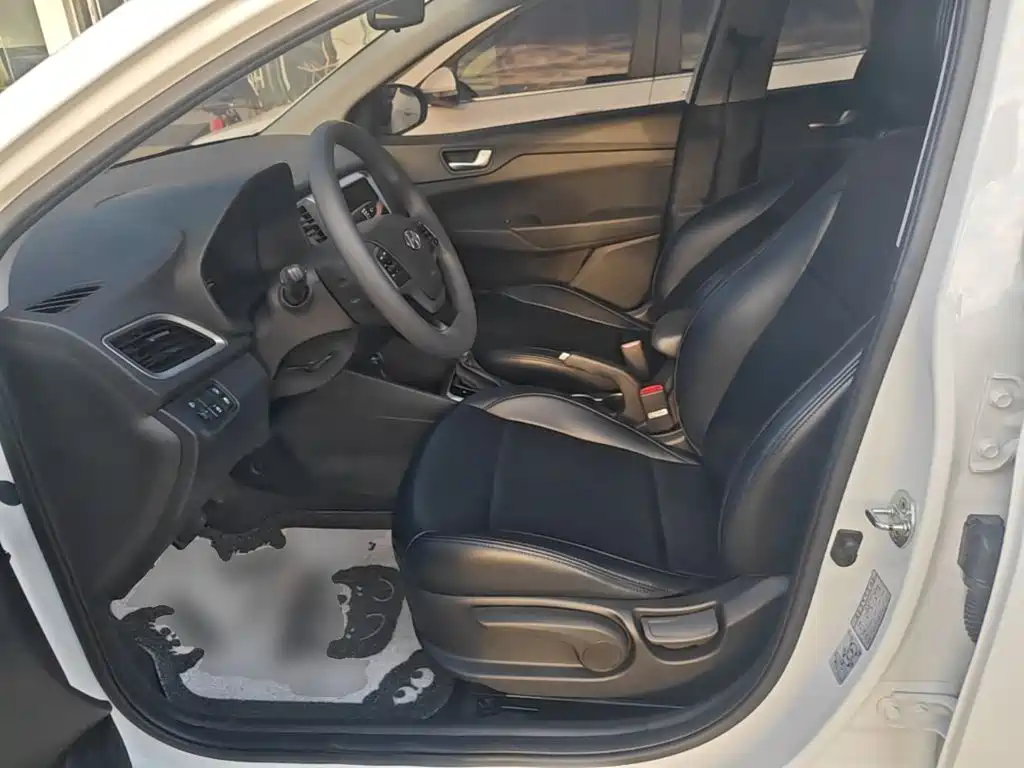 Hyundai Verna — миниатюра 15