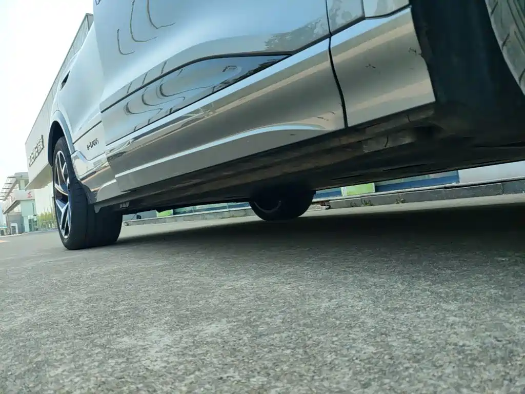 Audi Q6L e-tron — миниатюра 21