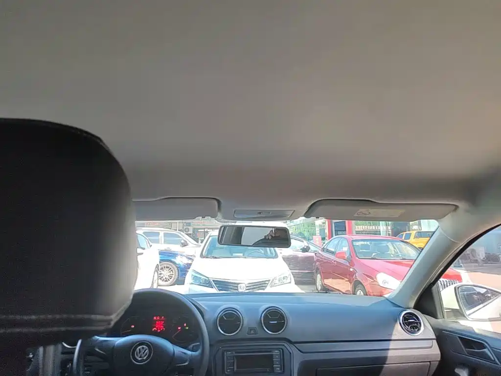 Volkswagen Jetta — миниатюра 18