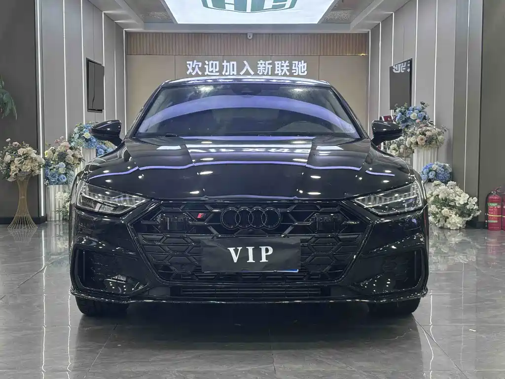 Audi A7L 2024 45TFSI S-line