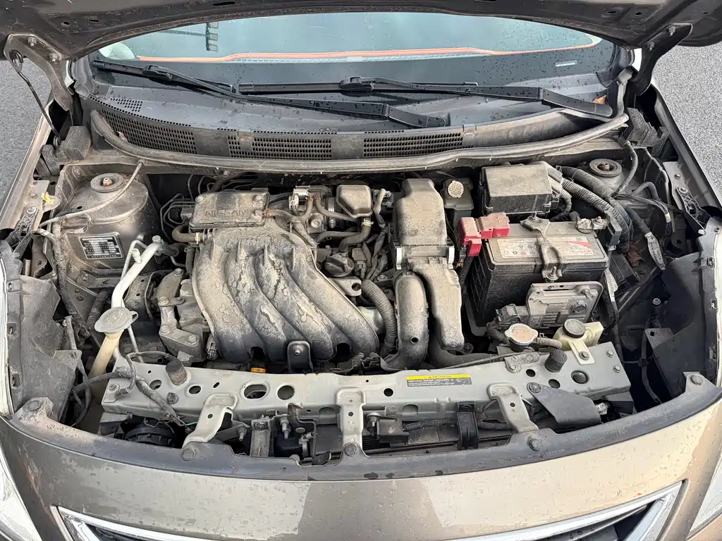 Nissan Sunny — миниатюра 9