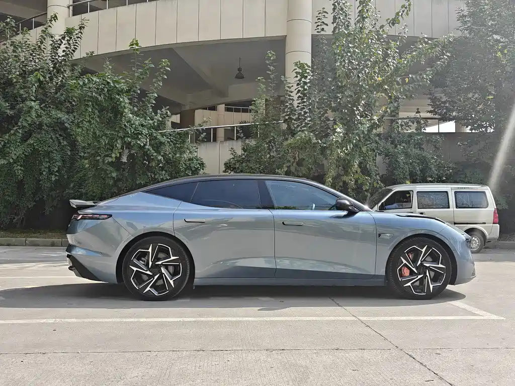 Lynk & Co Z10 — миниатюра 9