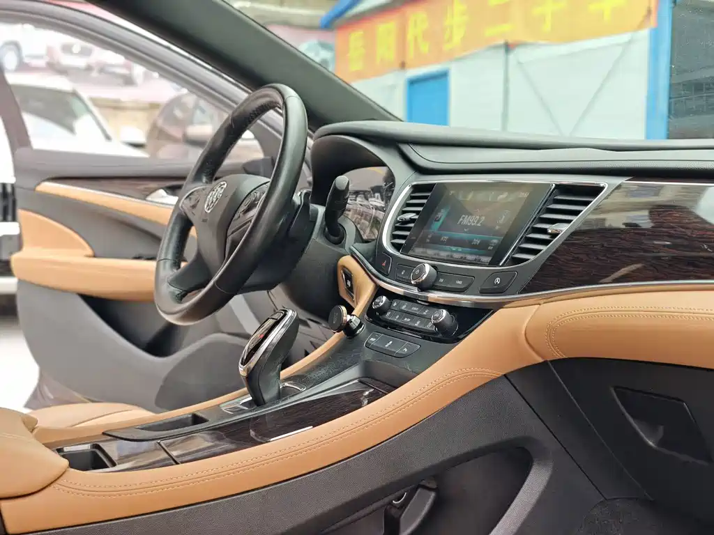 Buick LaCrosse — миниатюра 11