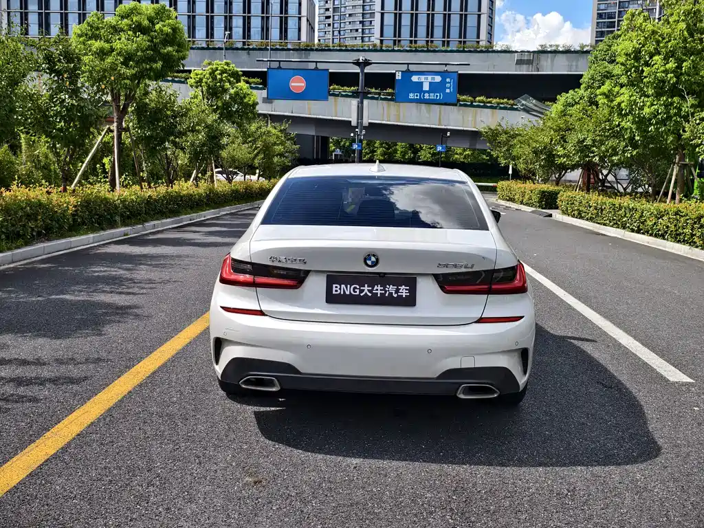BMW 3 Series — миниатюра 5
