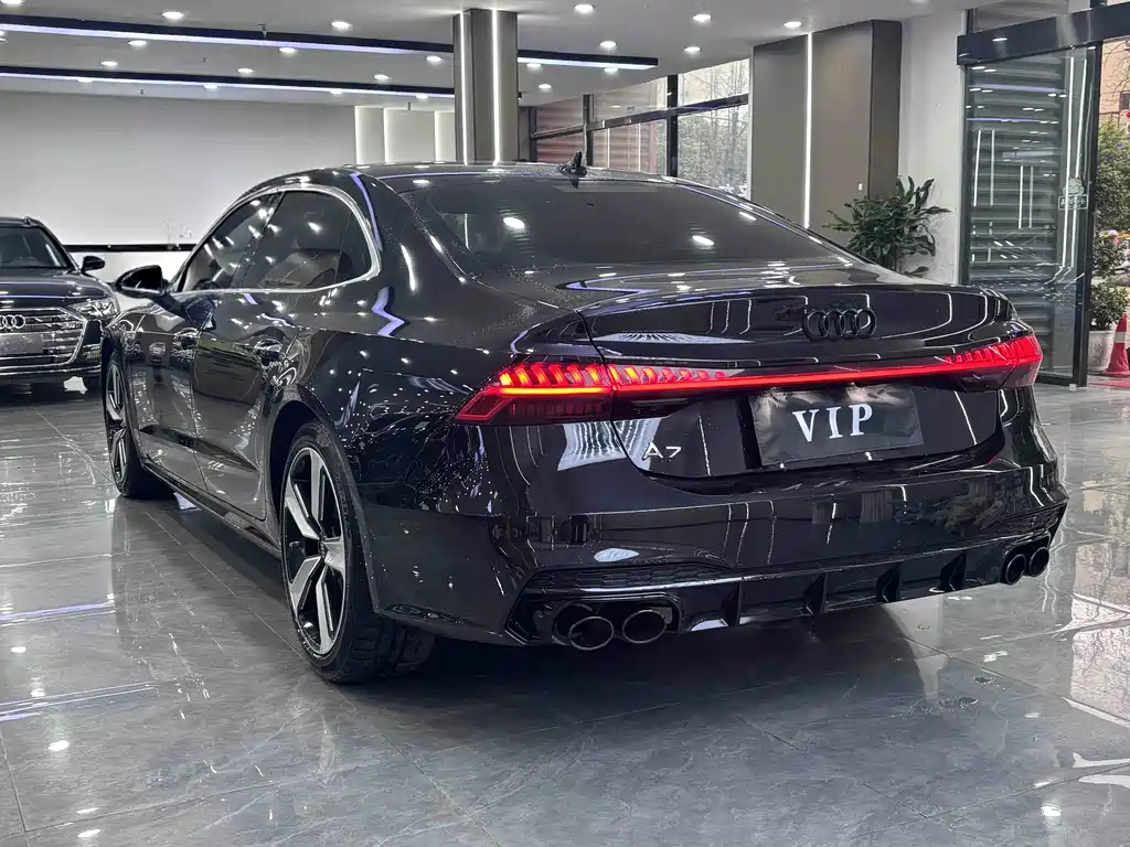 Audi A7L 2024 45TFSI S-line