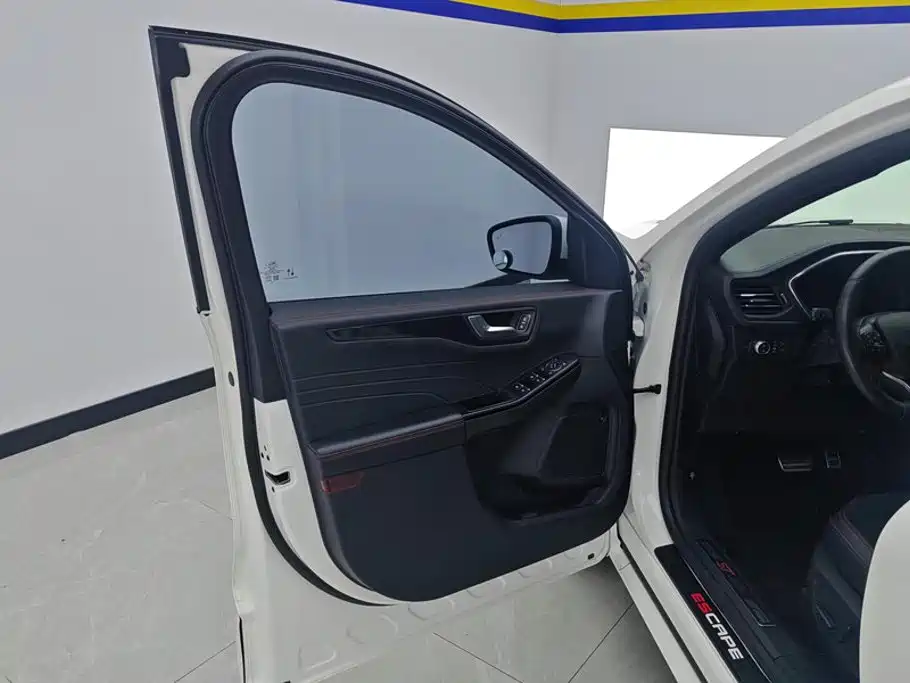 Ford Escape — миниатюра 7