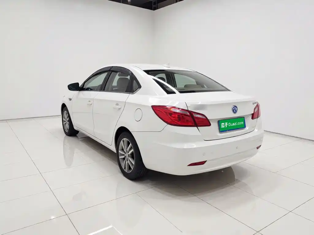 Changan Eado — миниатюра 4