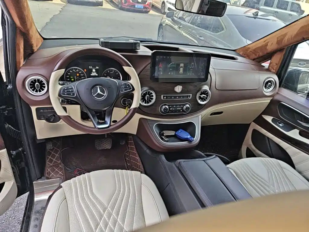 Mercedes-Benz Vito — миниатюра 10