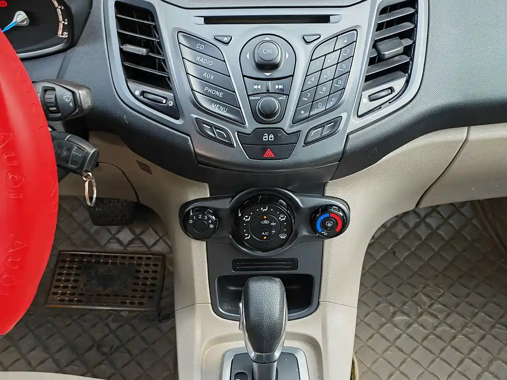 Ford Fiesta — миниатюра 8
