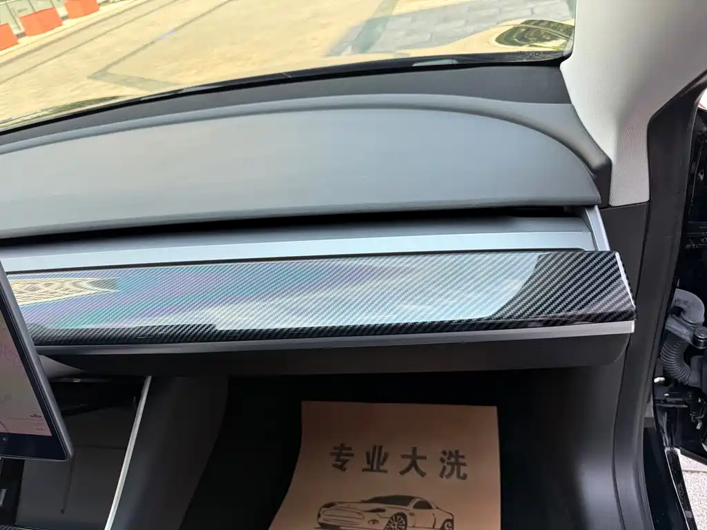 Tesla Model 3 — миниатюра 43