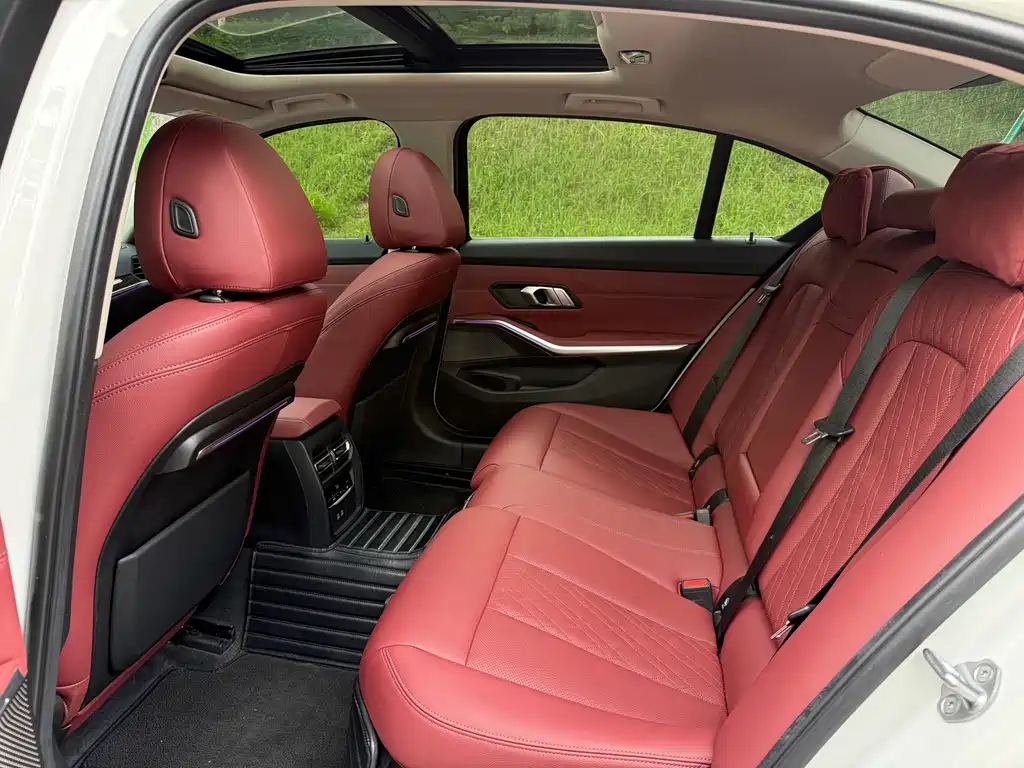 BMW 3 Series — миниатюра 8