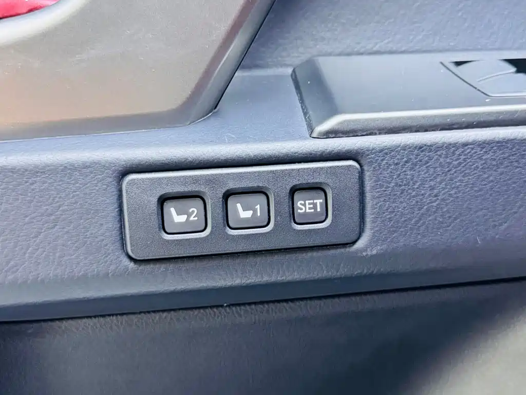 Lexus GX — миниатюра 10