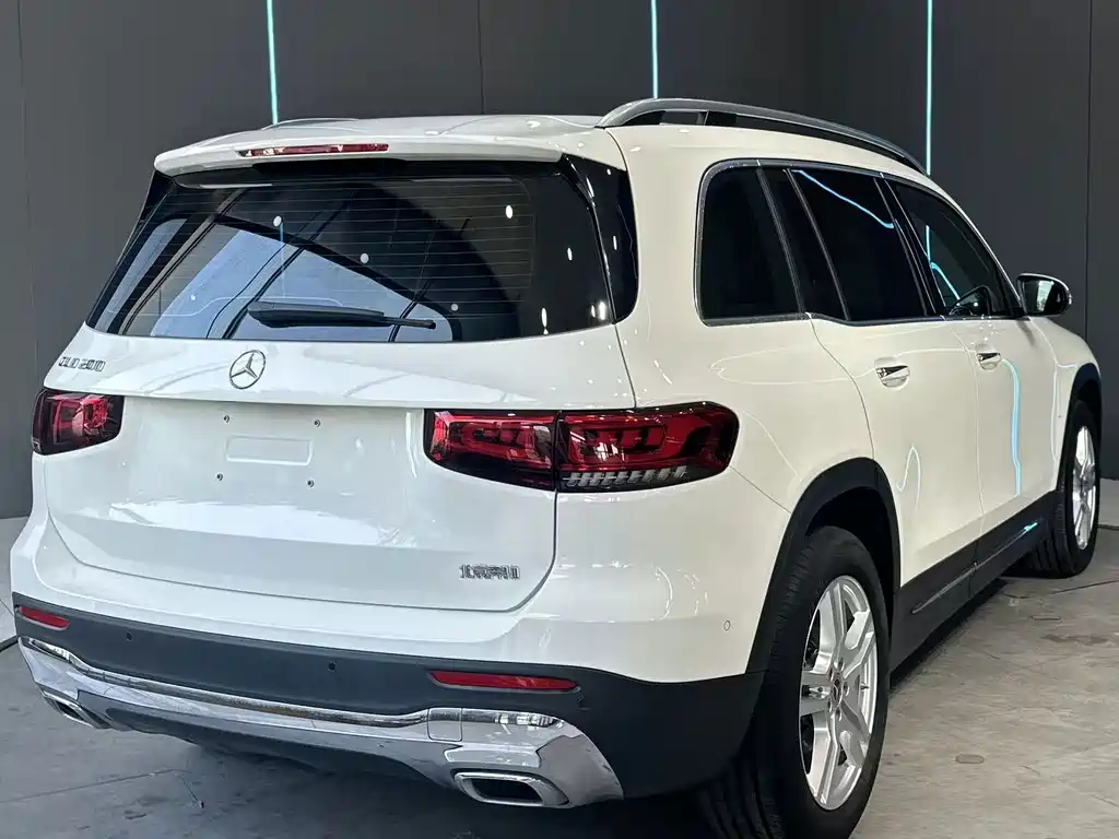 Mercedes-Benz GLB — миниатюра 6