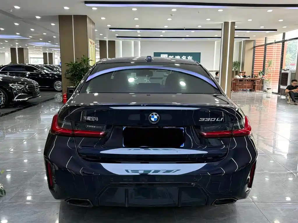 BMW 3 Series 3 2025 330Li M Sport