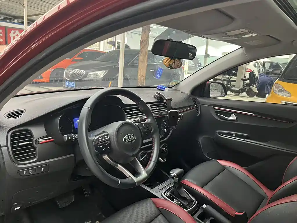 Kia KX Cross 1.6L Auto Lively Sunroof Edition China VI, фото 11