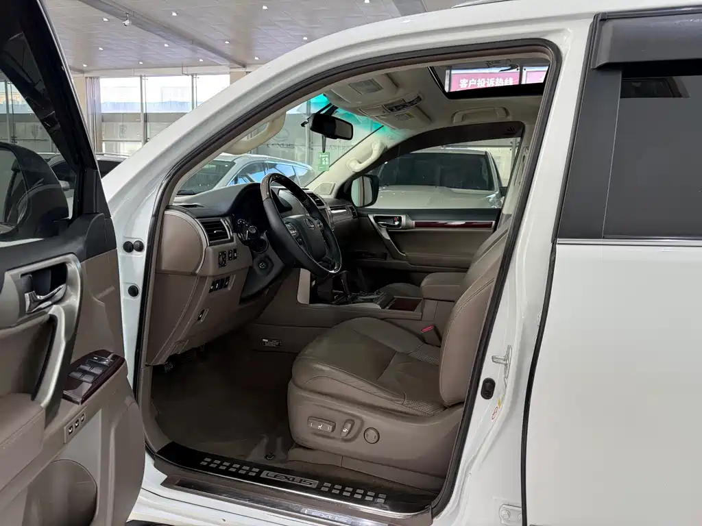Lexus GX — миниатюра 7