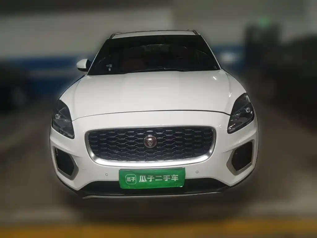 Jaguar E-PACE — миниатюра 2