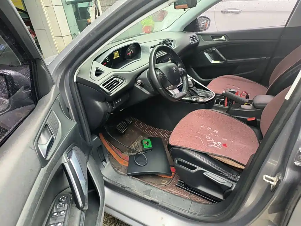 Peugeot 308 — миниатюра 16