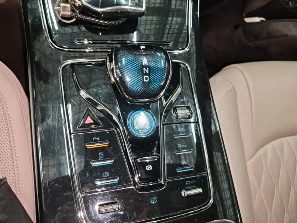BYD Han — миниатюра 14