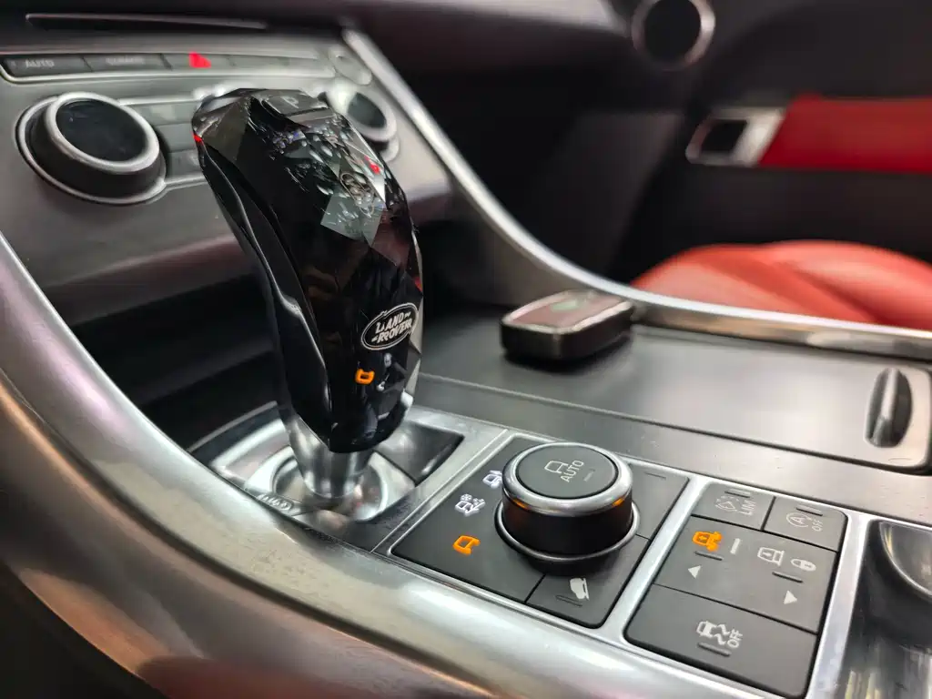 Land Rover Sport — миниатюра 10