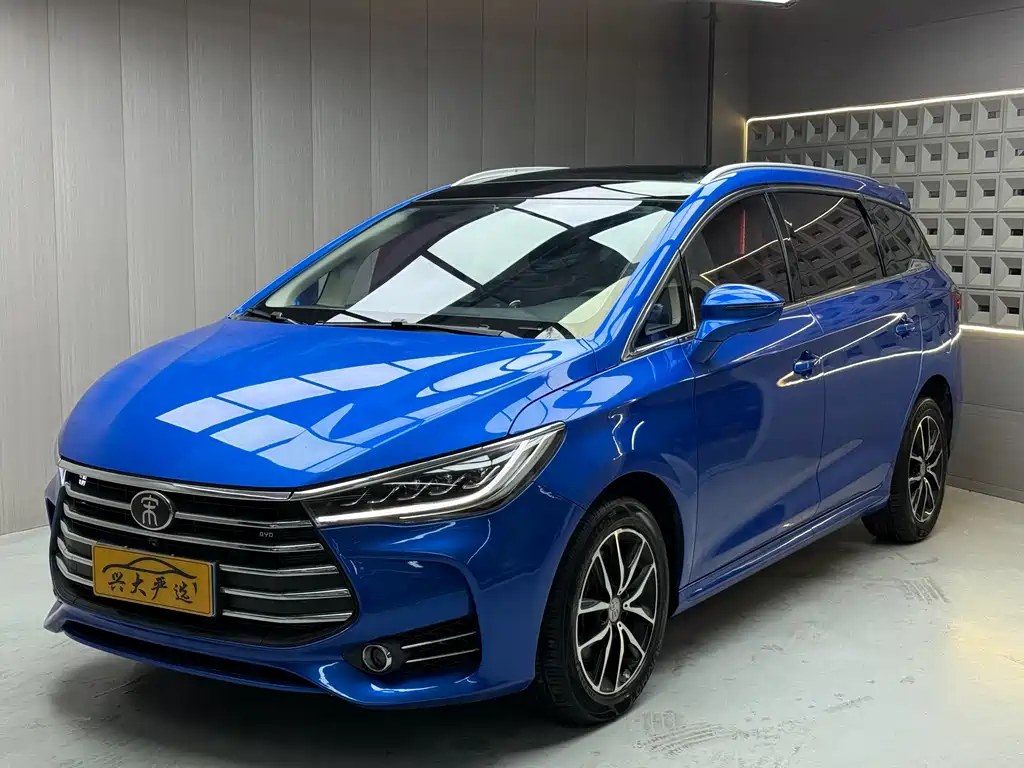 Купить BYD MAX