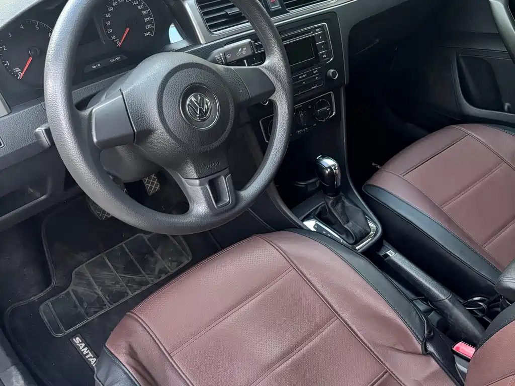 Volkswagen Santana — миниатюра 6