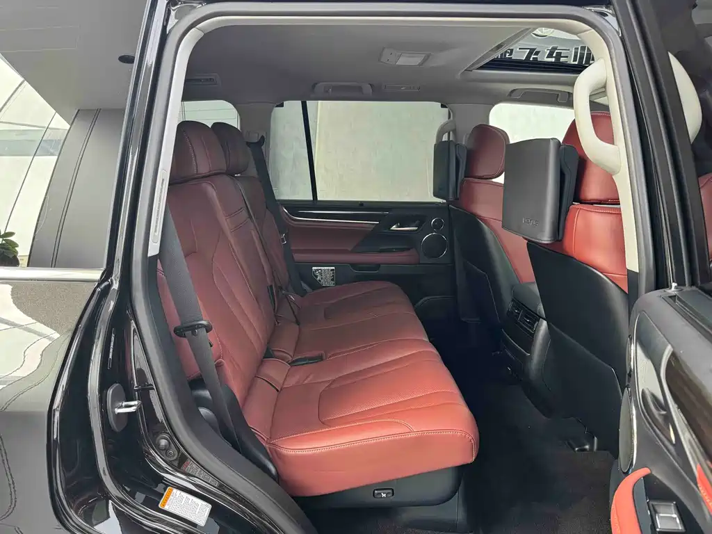 Lexus LX 2020 570 AT