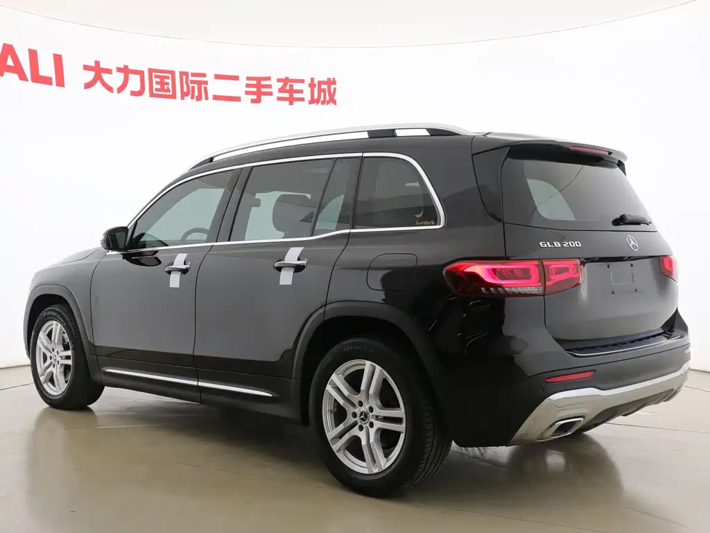 Mercedes-Benz GLB — миниатюра 6