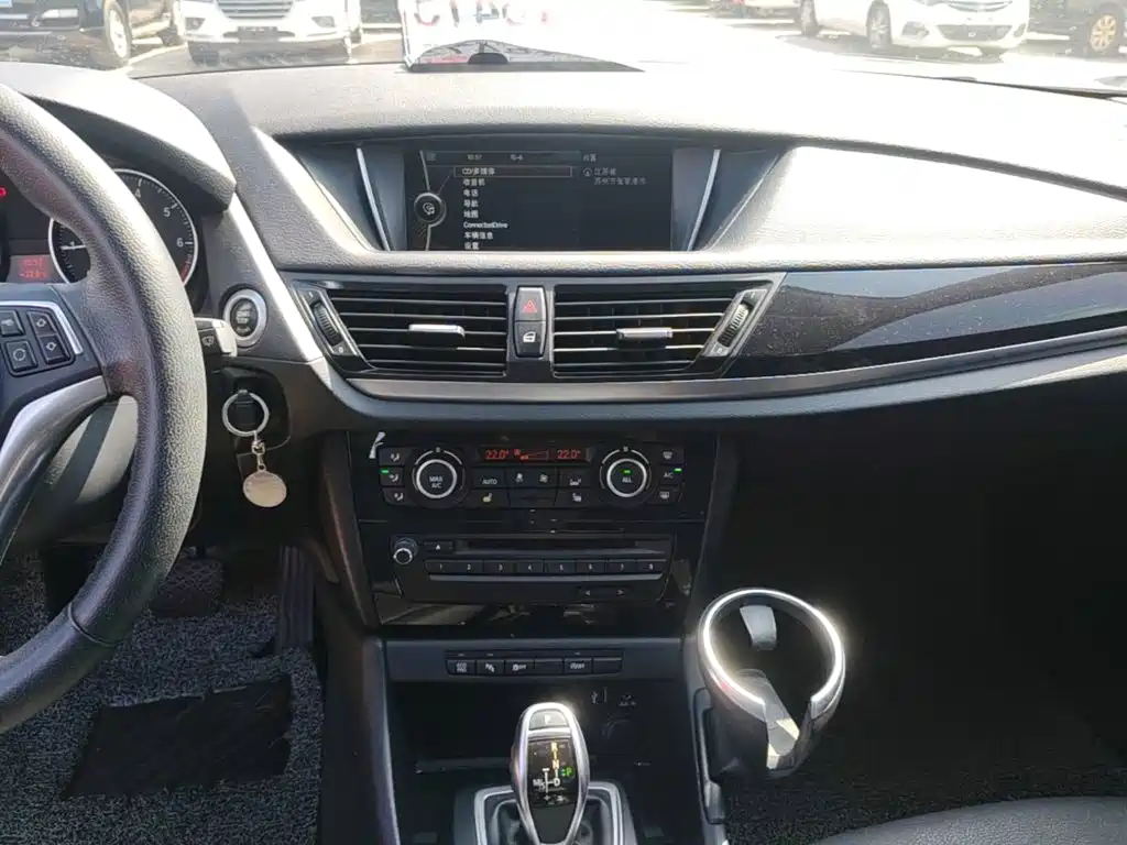 BMW X1 — миниатюра 13