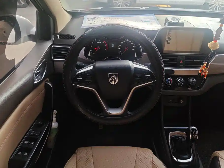 Baojun 310W — миниатюра 15