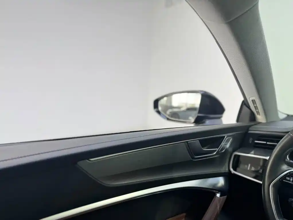 Audi A7L — миниатюра 19