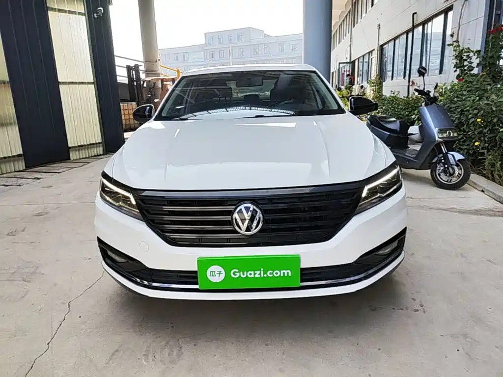 Volkswagen Lavida — миниатюра 3