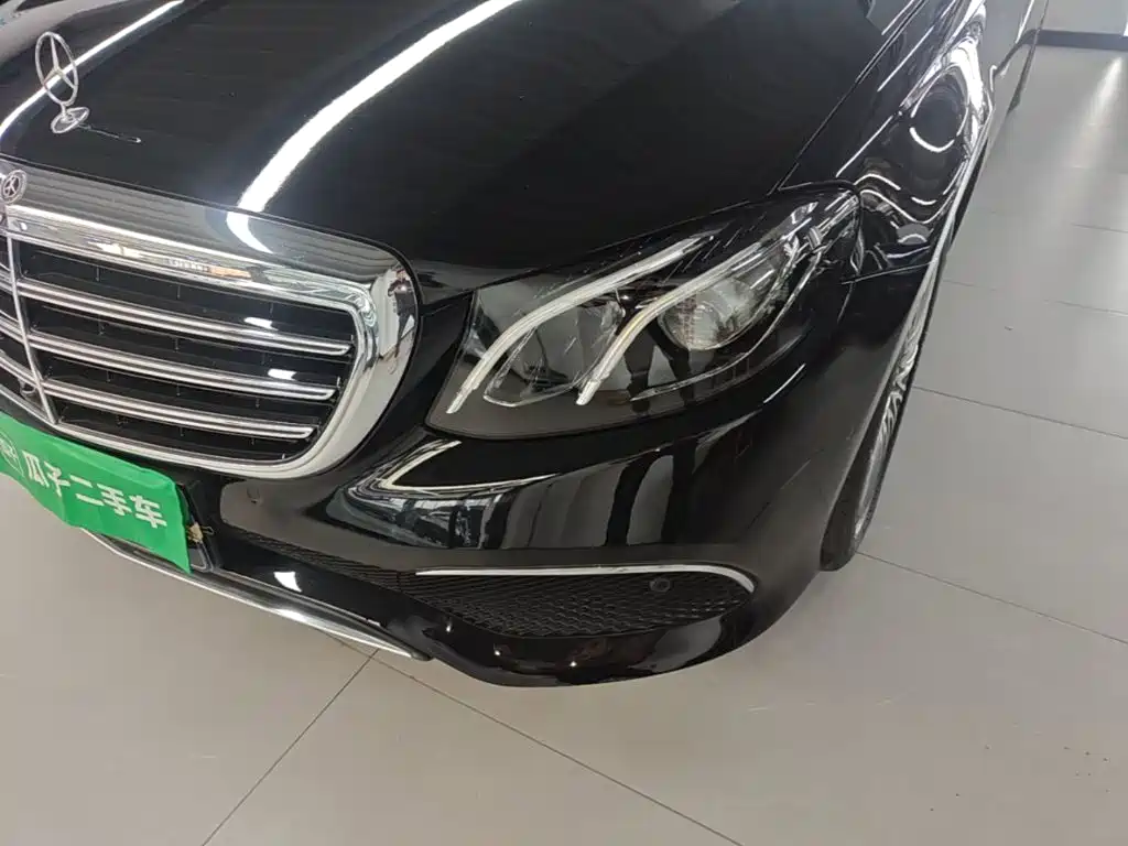 Mercedes-Benz E-Class — миниатюра 24