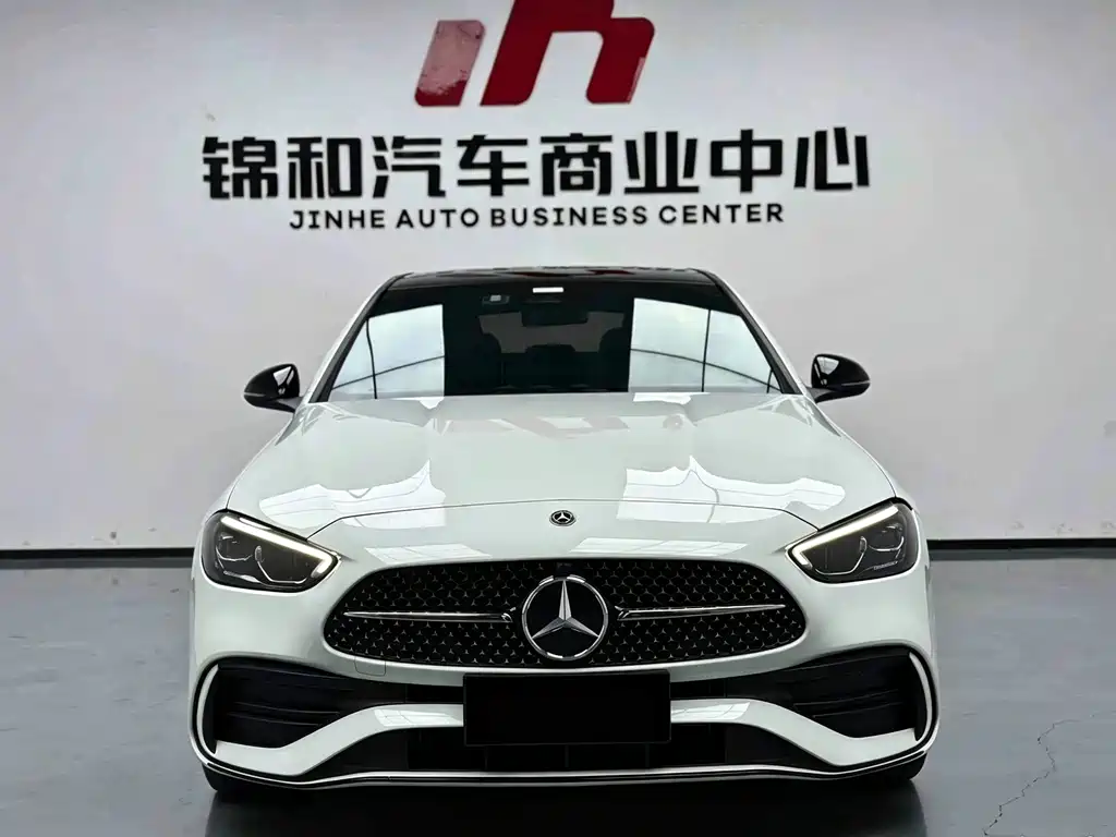 Mercedes-Benz C-Class — миниатюра 3
