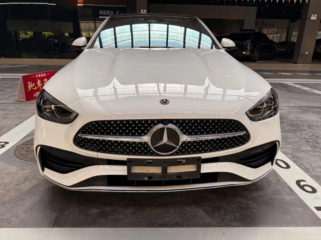 Mercedes-Benz C-Class — миниатюра 2