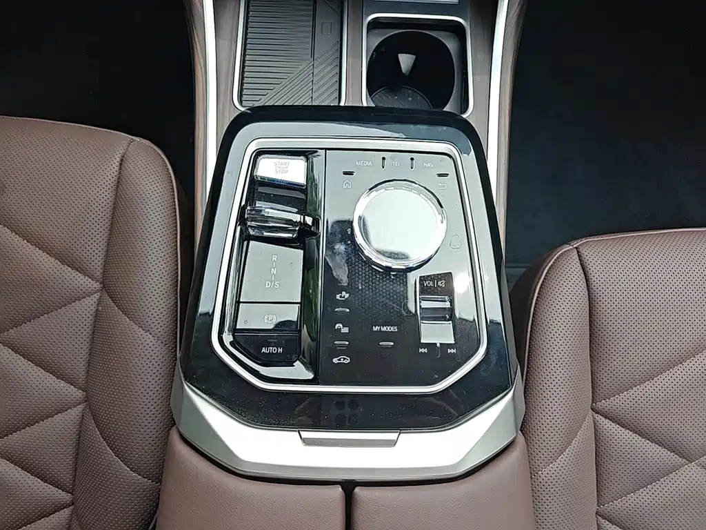 BMW 7 Series 7 2023 735Li M Sport