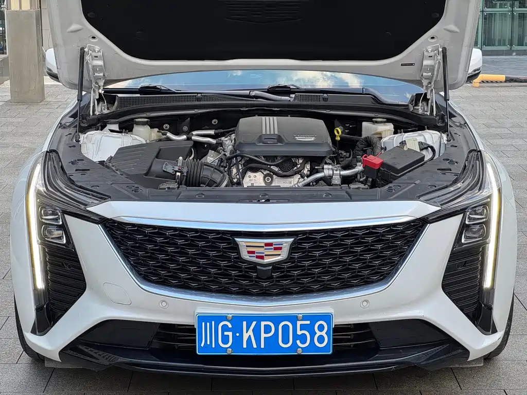Cadillac CT5 — миниатюра 9
