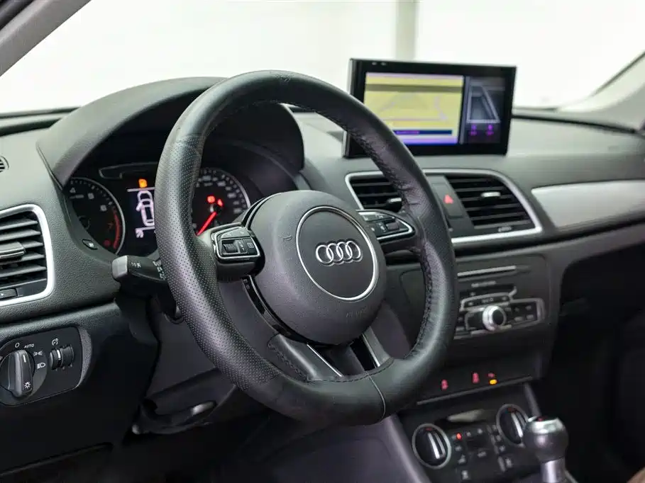 Audi Q3 — фотографии объявления, Фото 17
