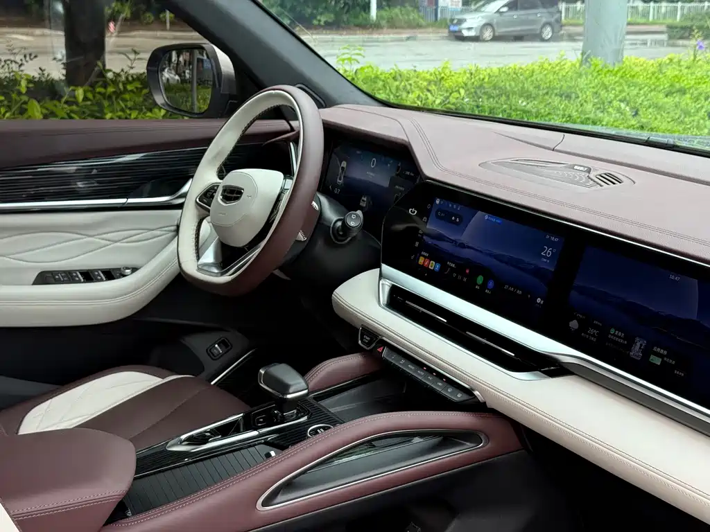 Geely Xingyue L — миниатюра 13