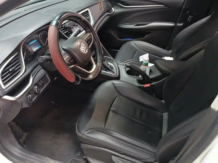 Buick Excelle — миниатюра 9