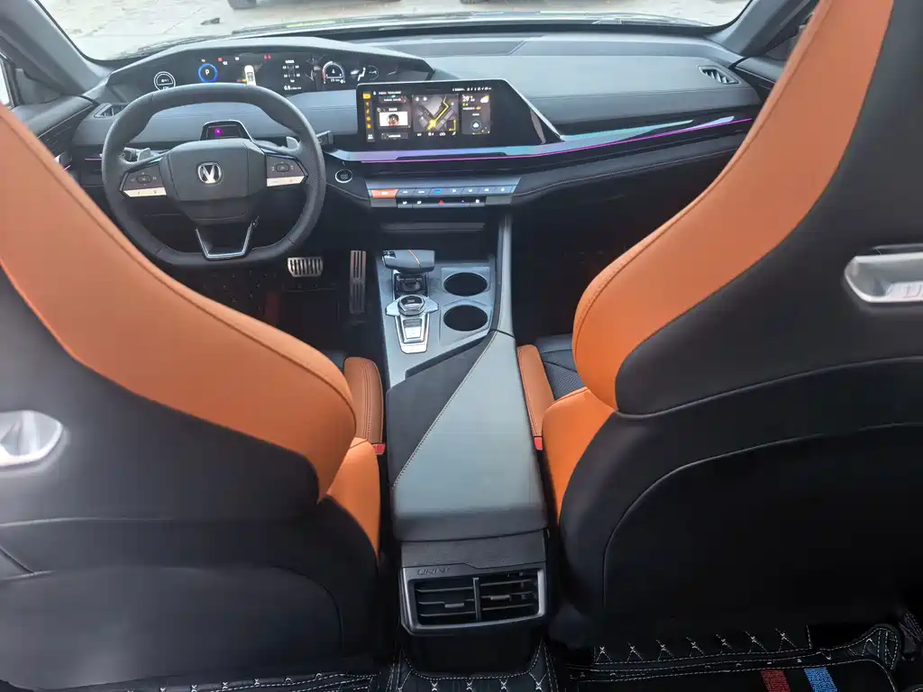 Changan UNI-V — миниатюра 7