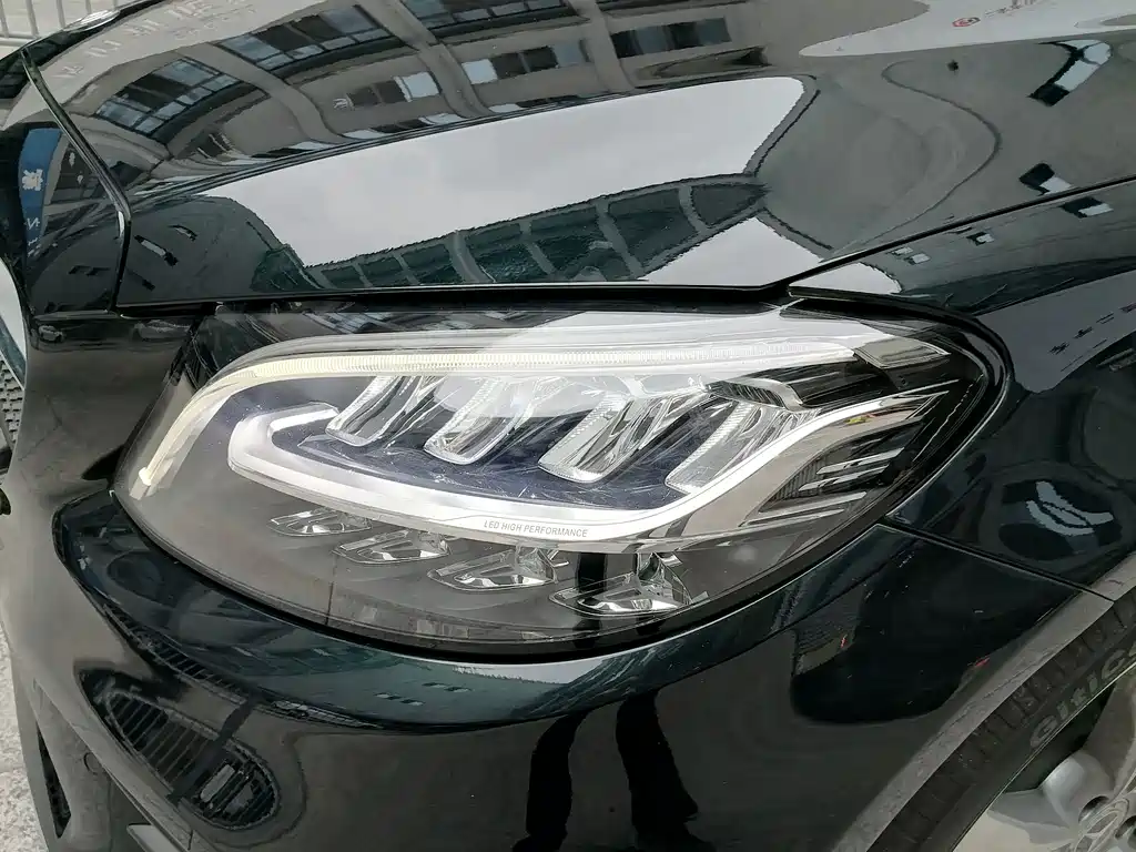 Mercedes-Benz C-Class — миниатюра 7