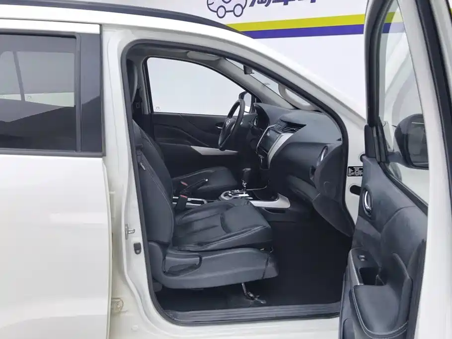 Nissan Terra — миниатюра 8